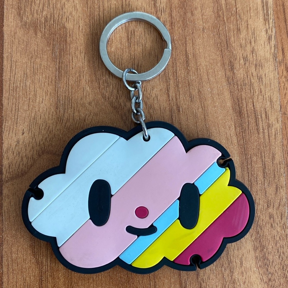 ❤️ Tokidoki Charm Rainbow Cloud Keychain